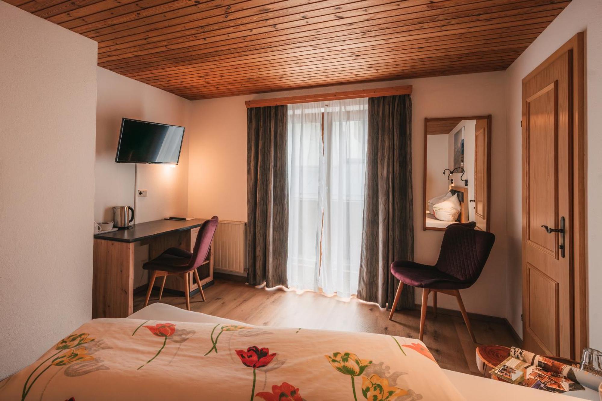 Pension Andrea Fusch an der Grossglocknerstrasse エクステリア 写真