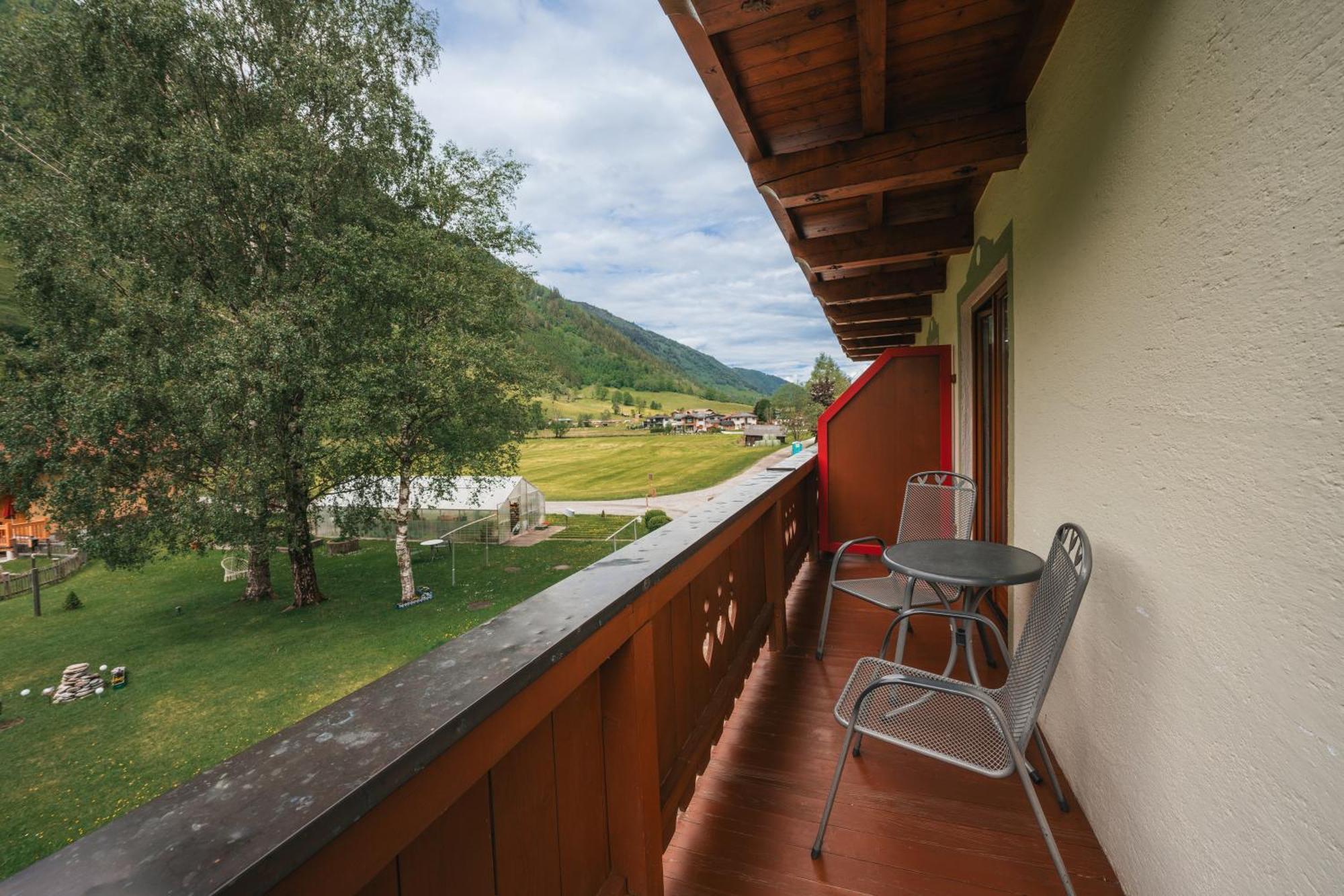 Pension Andrea Fusch an der Grossglocknerstrasse エクステリア 写真