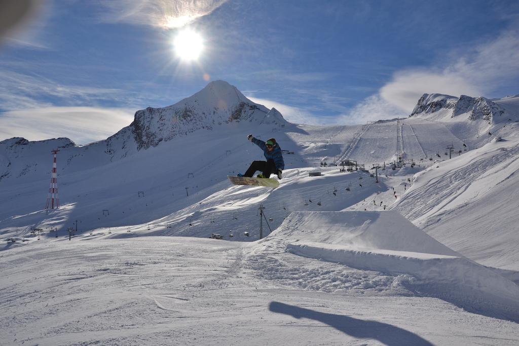 Pension Andrea Fusch an der Grossglocknerstrasse エクステリア 写真